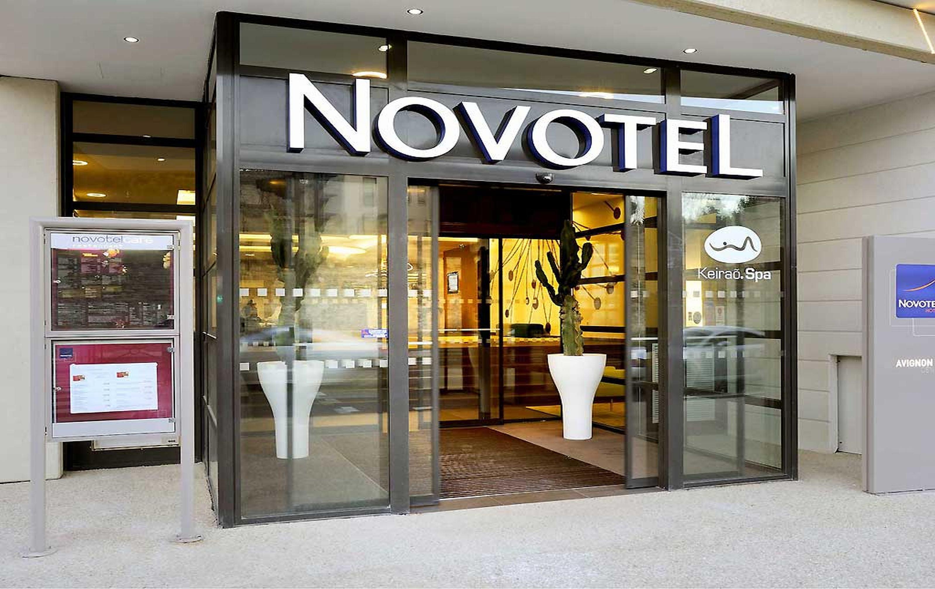 ホテル ノボテル アヴィニョン サントル エクステリア 写真